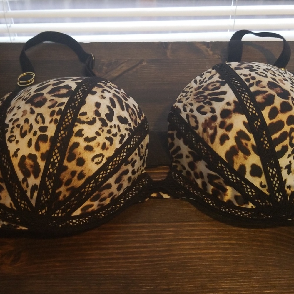 Victoria Secret bra